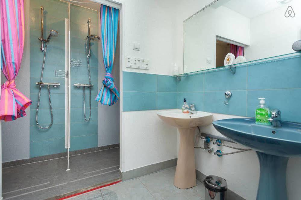 Roundabout Hostel - Hostel Rovinj Zewnętrze zdjęcie